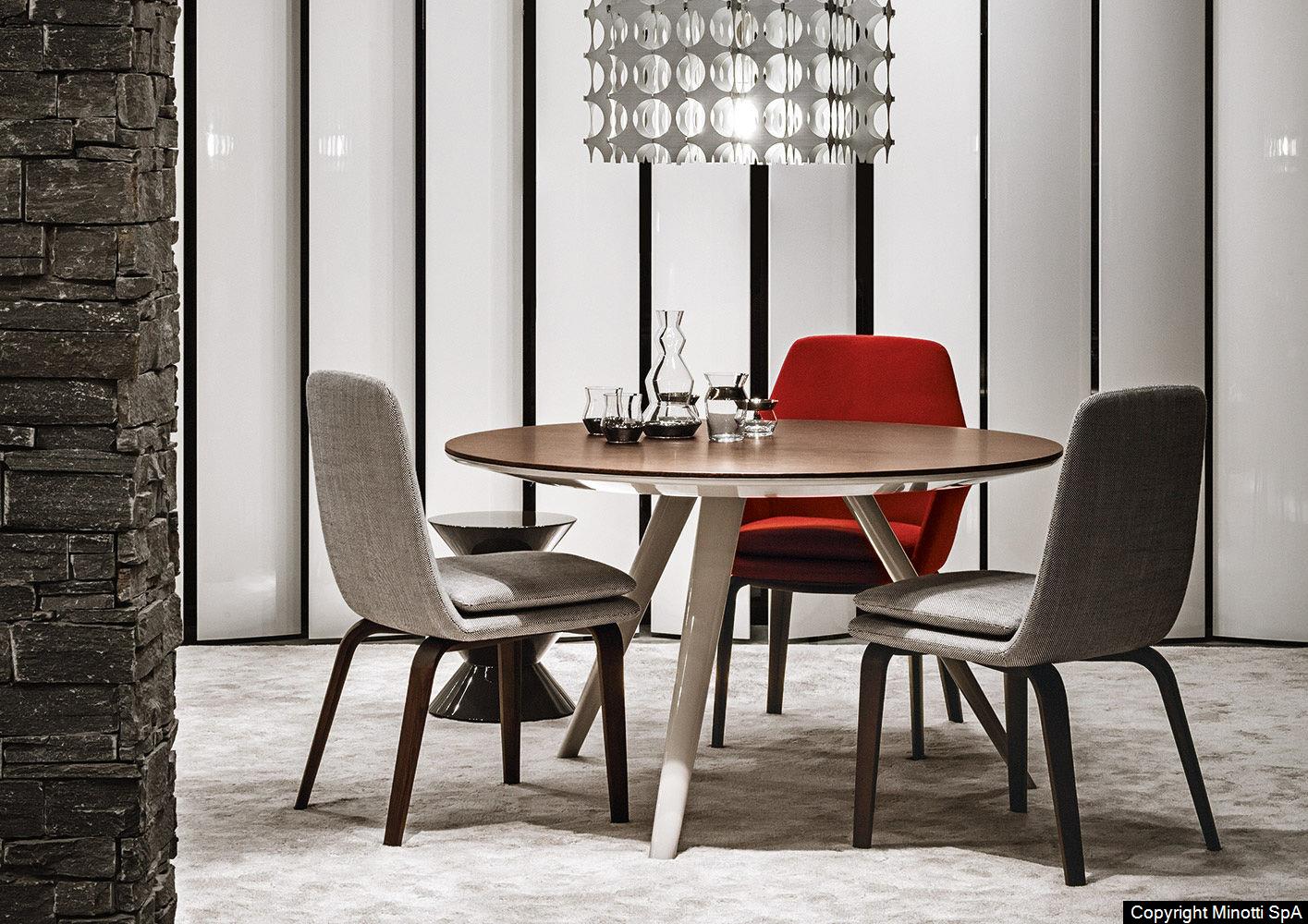 MINOTTI YORK LITTLE ARMCHAIR-LEGS TOBACCOSTAINED CORTECCIA